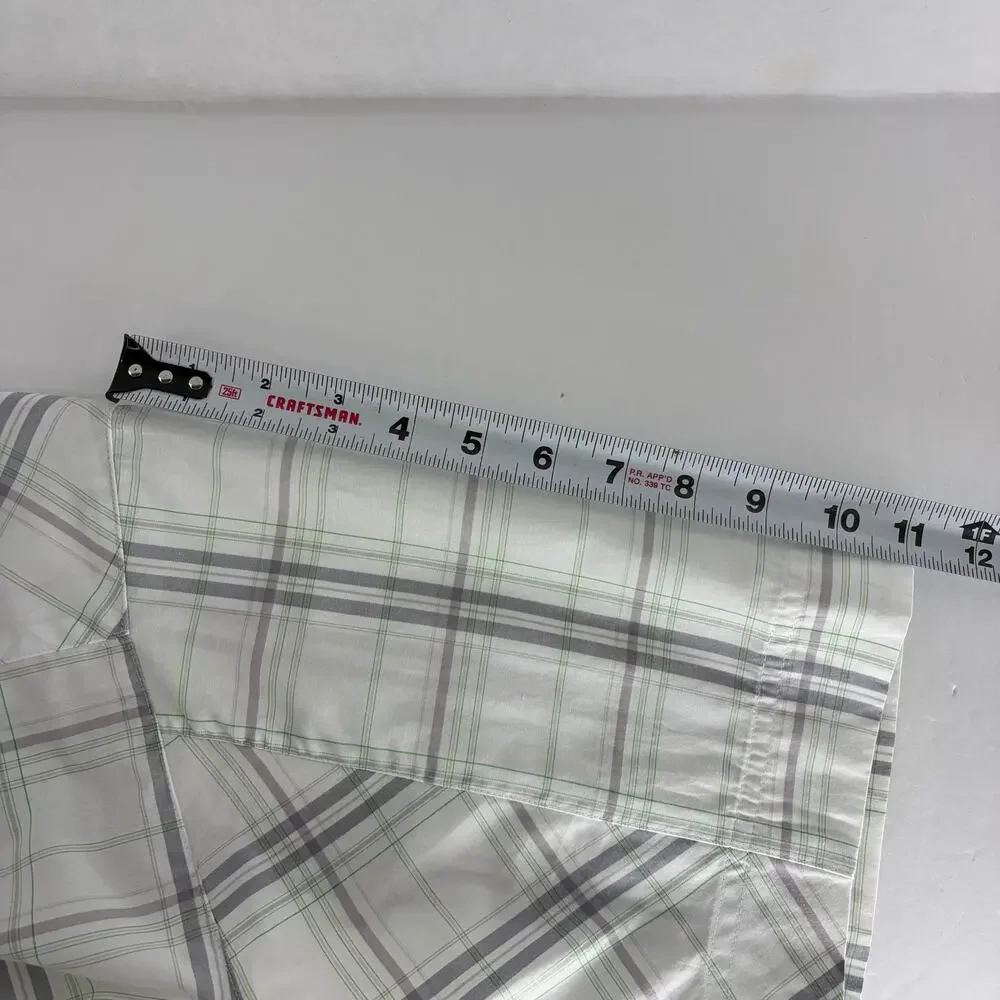 Under Armour HeatGear Plaid Button-Down Shirt — Size 2XL - Picture 5 of 15